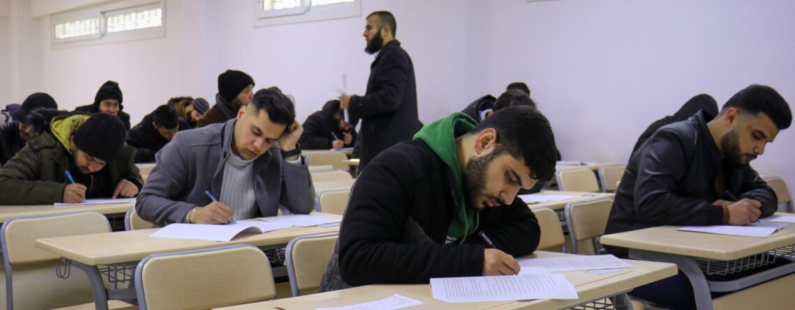 بدء امتحانات الدورة التكميلية للفصل الأول